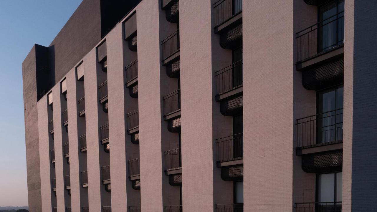 Rez Hotel Семаранг Екстериор снимка